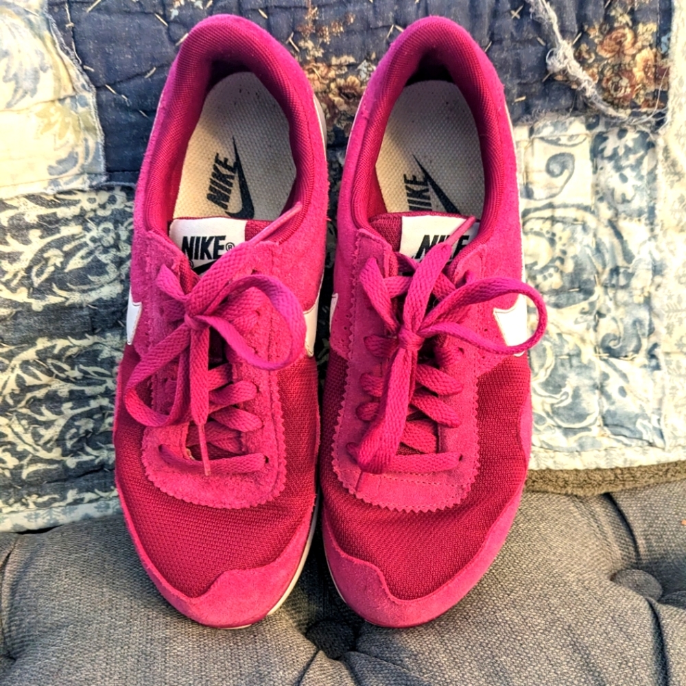 Nike Victoria retro